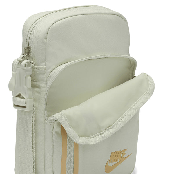 Nike Unisex Elemental Premium Crossbody Bag (4L)