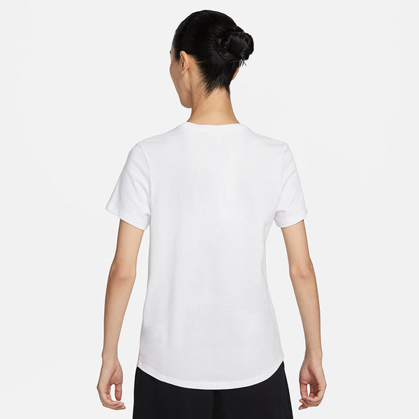 Nike Women's Sportswear Essentials Logo T-Shirt