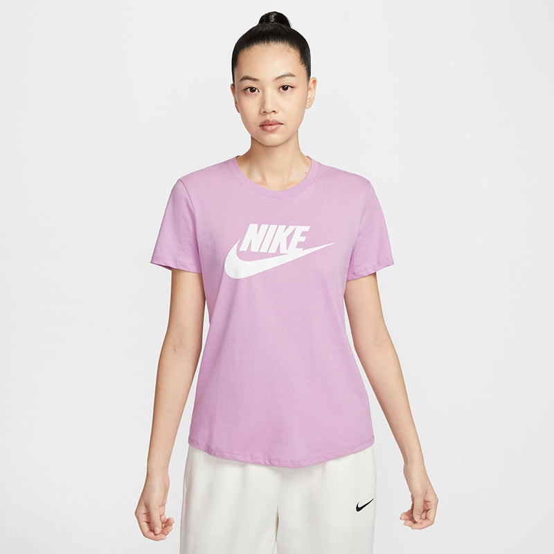 Nike Women's Sportswear Essentials Logo T-Shirt