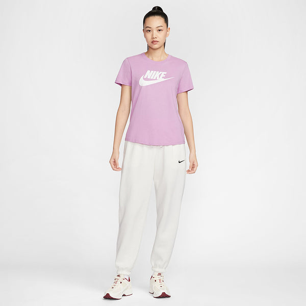 Nike Women's Sportswear Essentials Logo T-Shirt