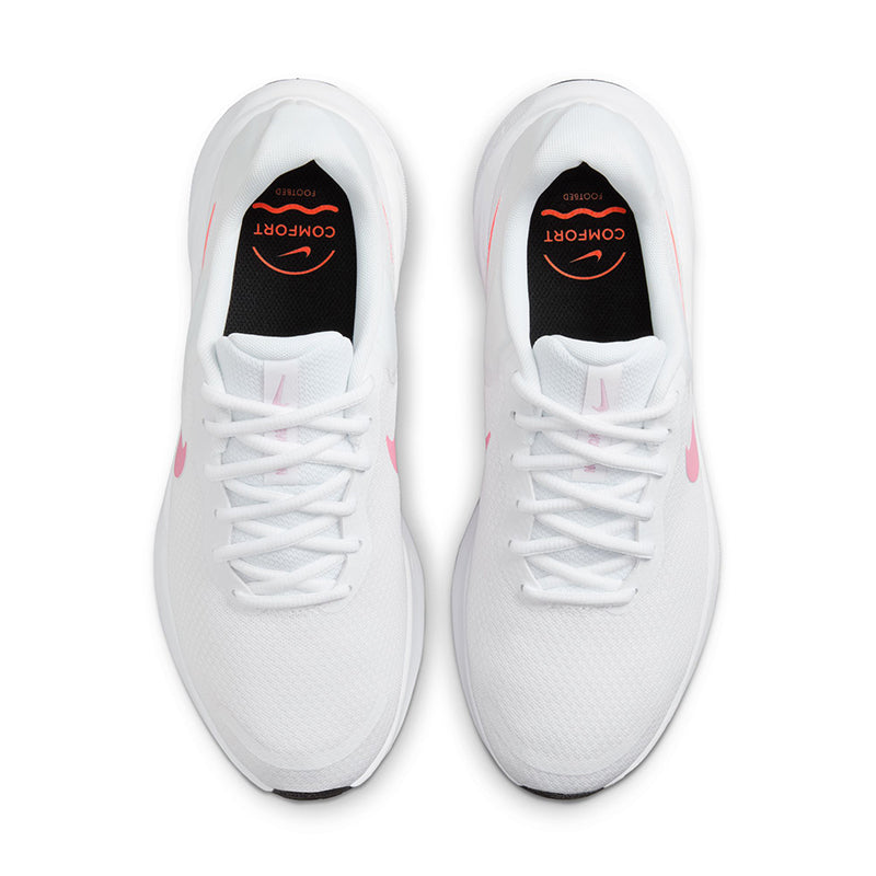 Nike Women's Revolution 7