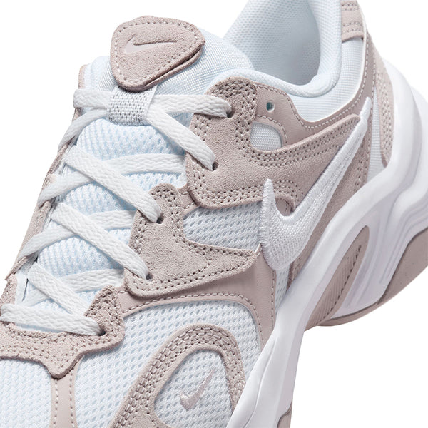 Nike Women's AL8