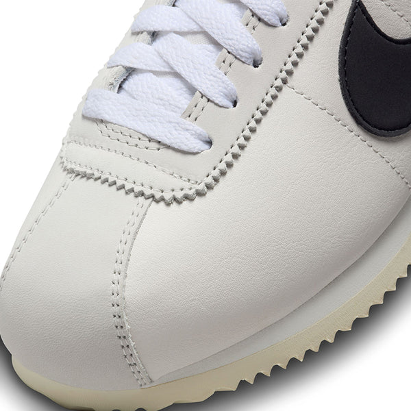 Nike Women's Cortez SE Leather