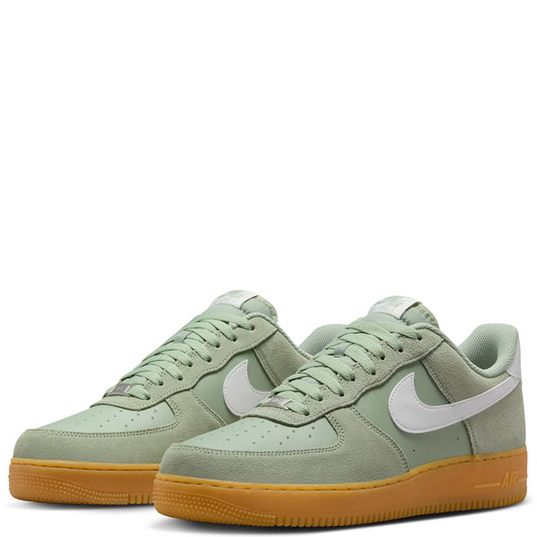 Nike Men's Air Force 1 '07 LV8