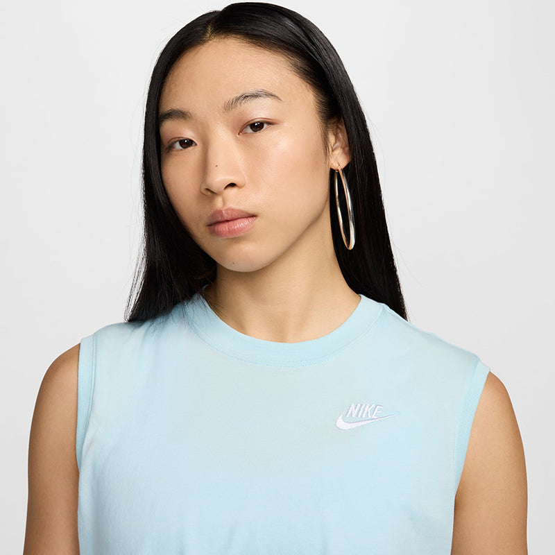 Nike Women's Sportswear Club Sleeveless Cropped Top