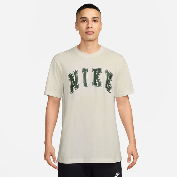 Nike Men's Sportswear Club T-Shirt